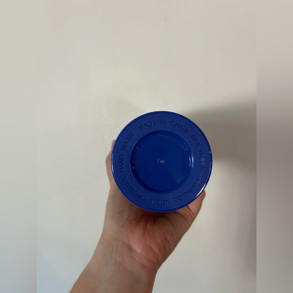 NWOT Lily Pulitzer Blue Jungle Tiger Tumbler Gold Lid - Picture 5 of 6